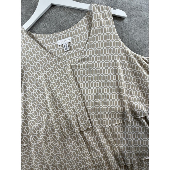 Susan Graver Sleeveless Tiered Liquid Knit Top Sz 1X Geometric‎ Print Resort - Picture 1 of 7